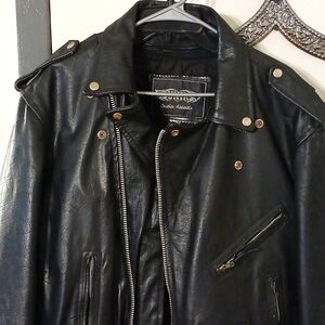UNIK VINTAGE LEATHER APPAREL SIZE MED. BIKE JACKET.